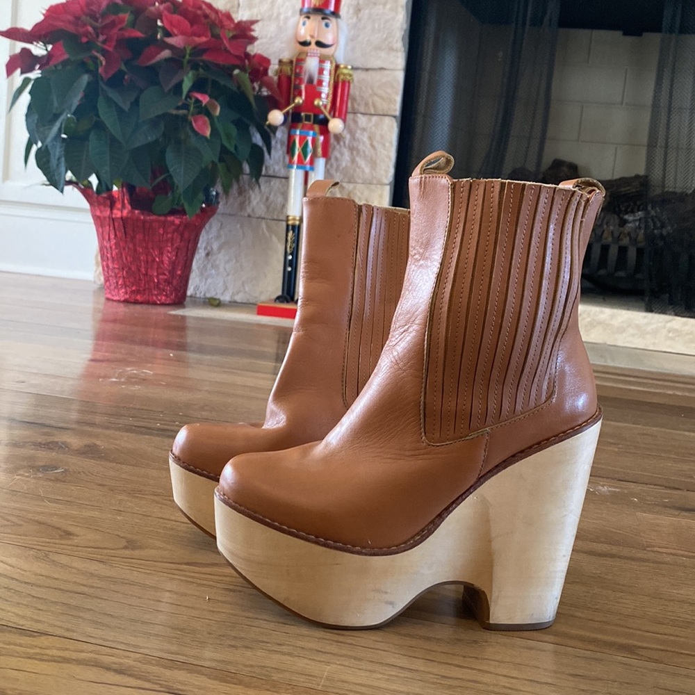 Jeffrey Campbell platform boots - brown leather